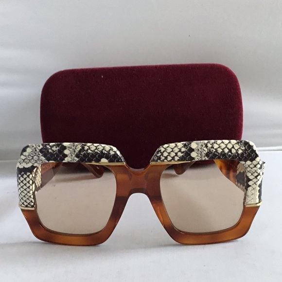 GUCCI SUNGLASSES LADIES. - Picture 2 of 12